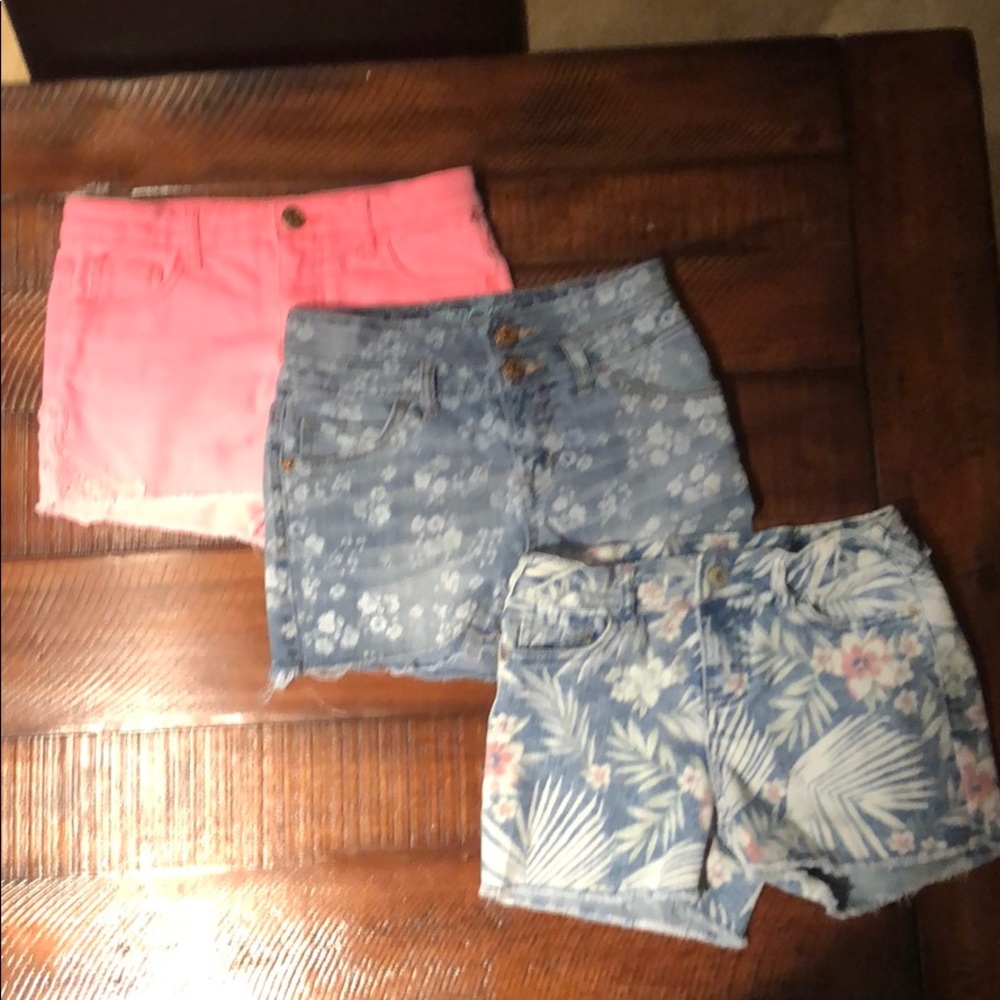 3 pairs of girls 10/12 shorts!